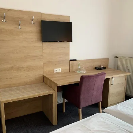 Esmer Hotel