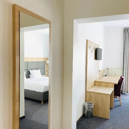 Esmer Hotel Lollar