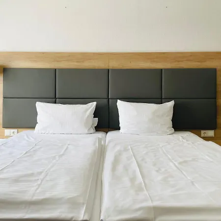 Esmer Hotel Lollar